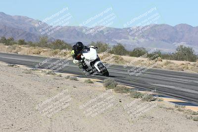 media/Dec-04-2025-Racers Edge (Thu) [[5ebc9f124d]]/3-B Group/3-Session 2 (Turn 7 Inside)/